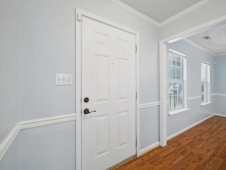 3117 White Tail Ct — Photo 4