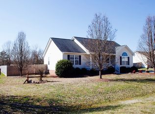 98 Opal Ln, Clayton, NC 27520