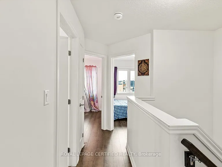 61 Soho St #25 — Photo 18