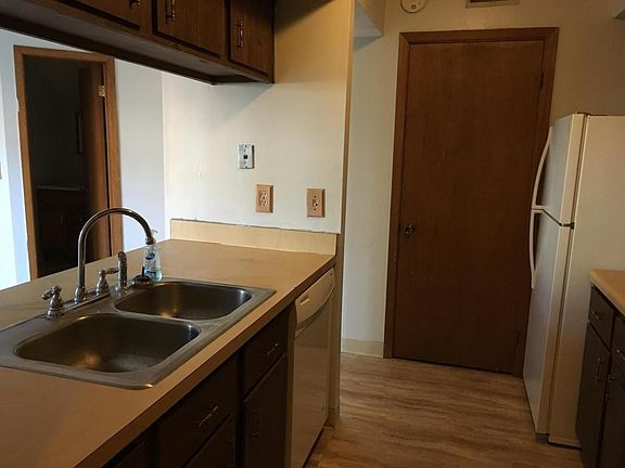 5th image of 267 Eastwind Ct