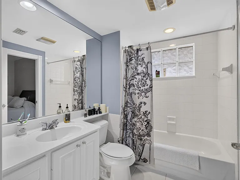 213 Barcelona Dr — Photo 21