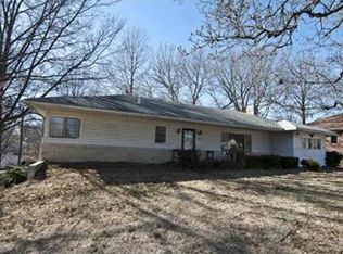 501 Sunset Pl, Atchison, KS 66002