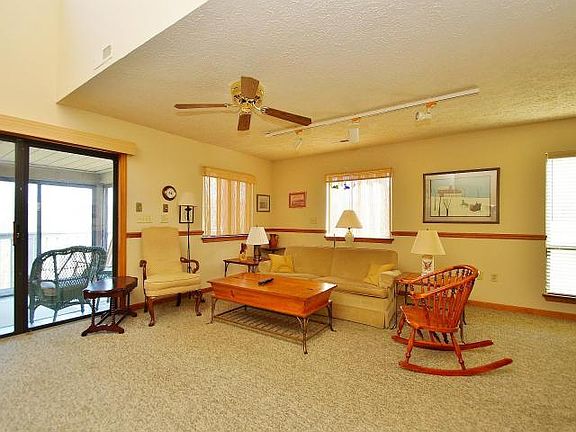 5th image of 219 Shoreline Marina Cir