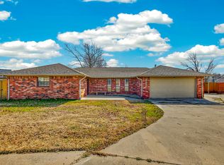 1948 Limestone Rd, Bartlesville, OK 74006