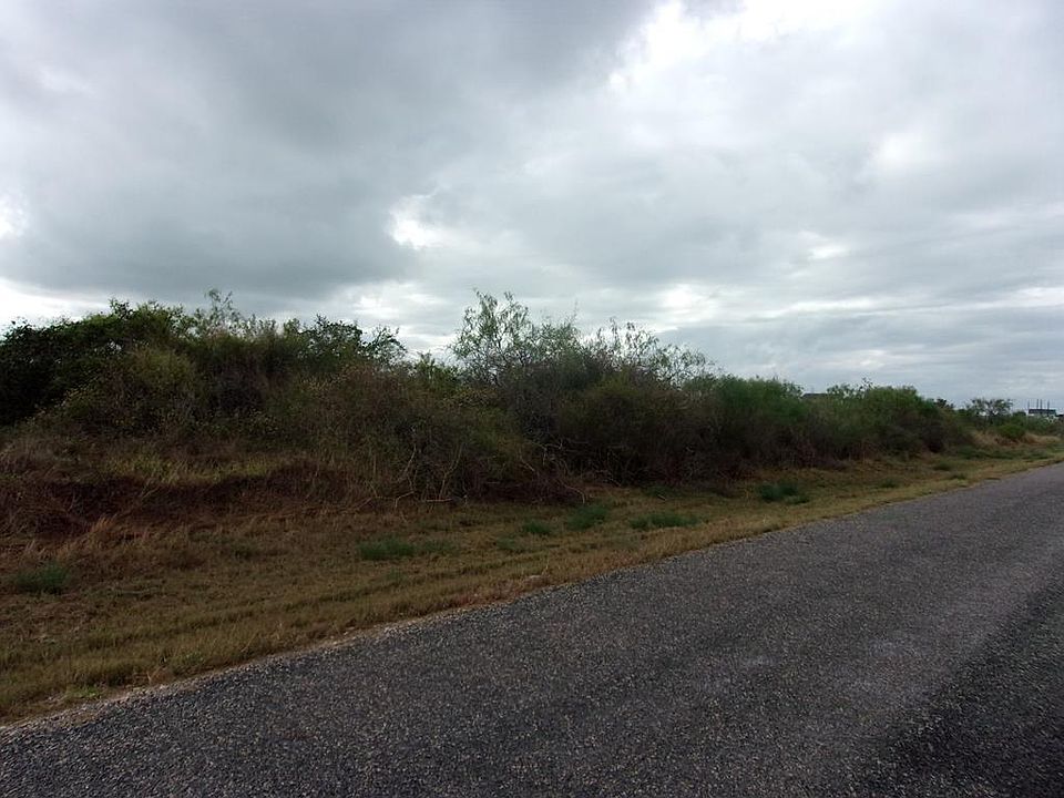 1st image of 446 W Pin Oak Ln #447