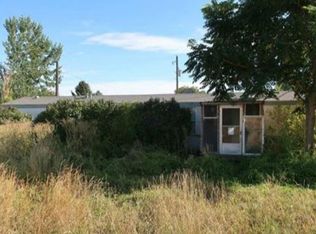 230 W Pioneer Rd, Ontario, OR 97914