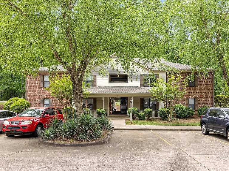 Timberwood Place Apartments — Photo 14