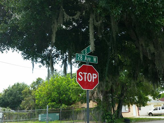 5th image of 601 28th Ave W