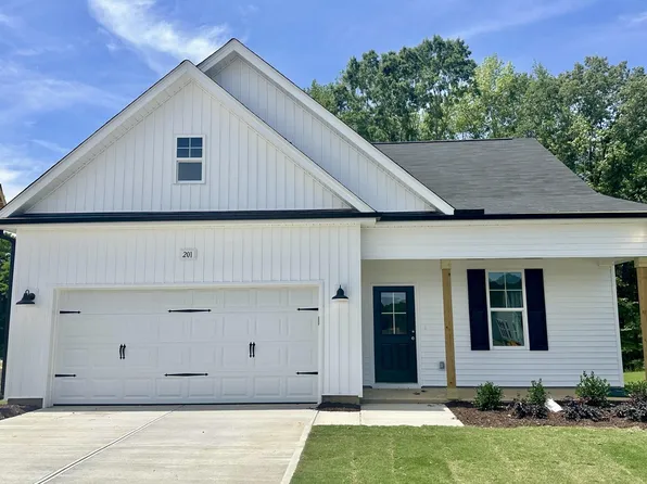 201 W Saltgrass Ln, Smithfield, NC 27577