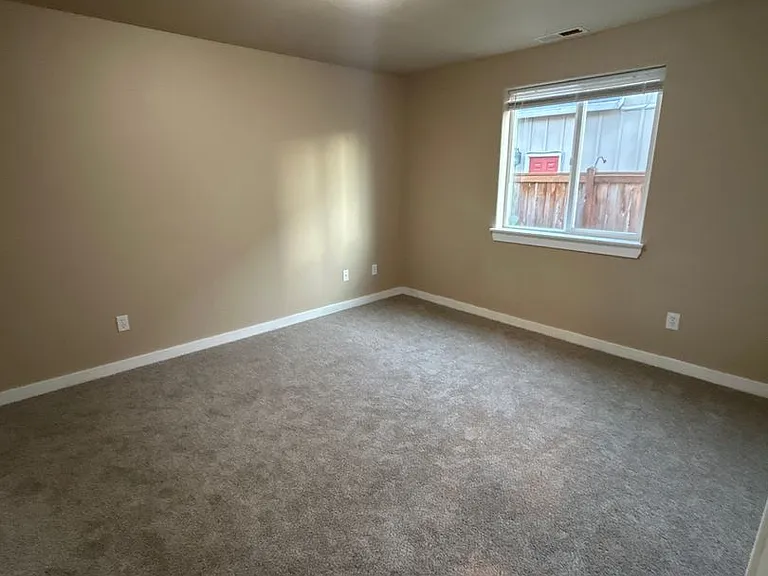 4232 Chartwell St SE — Photo 11