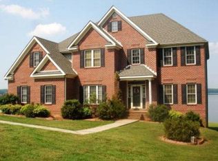 135 Ridgeview Ct, Roanoke Rapids, NC 27870