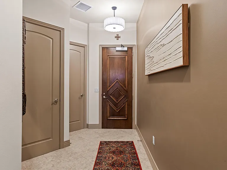 1112 W Main St #406 — Photo 7