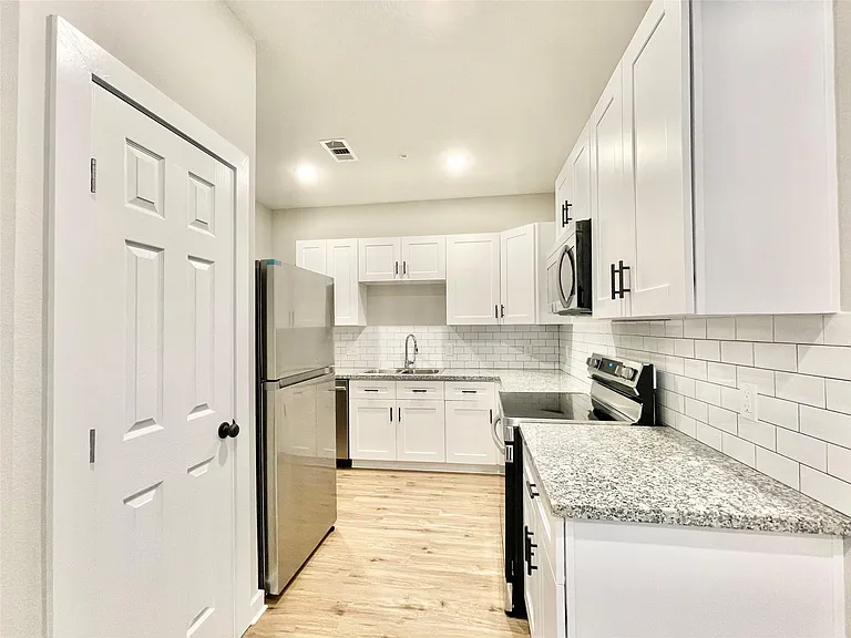 10317 Lake Rd #4A — Photo 6