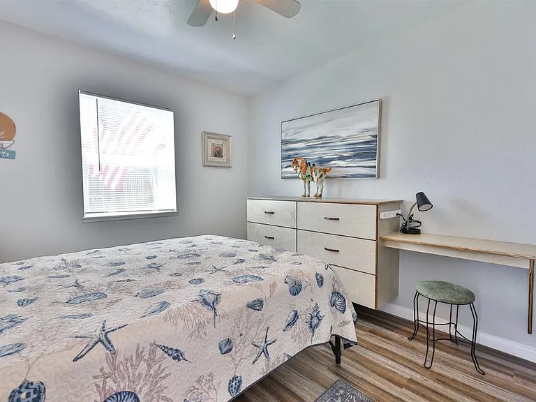 520 Delaware St — Photo 5
