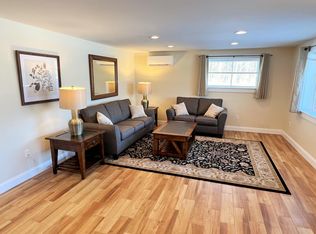 18 Moose Trl APT 1, Manchester, ME 04351