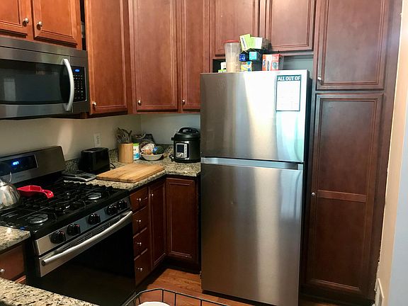 4th image of 43920 Hickory Corner Ter Unit 108