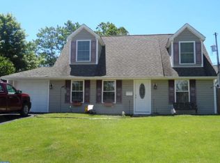 205 Cobalt Ridge Dr S, Levittown, PA 19057