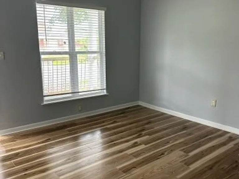 2614 Virginia Ave #3 — Photo 5