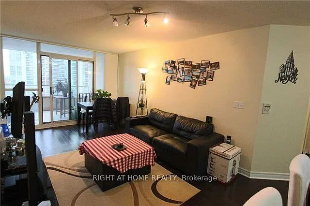23 Hollywood Ave #2501 — Photo 6