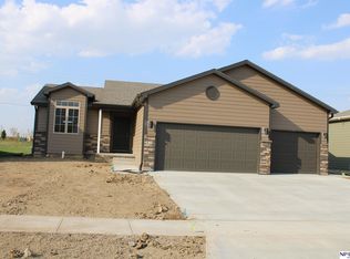 828 W Avondale St, Lincoln, NE 68523