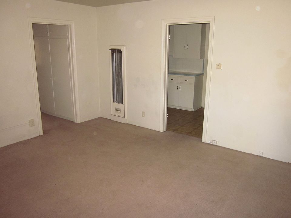 1st image of 620 Dave Brubeck Way APT 4