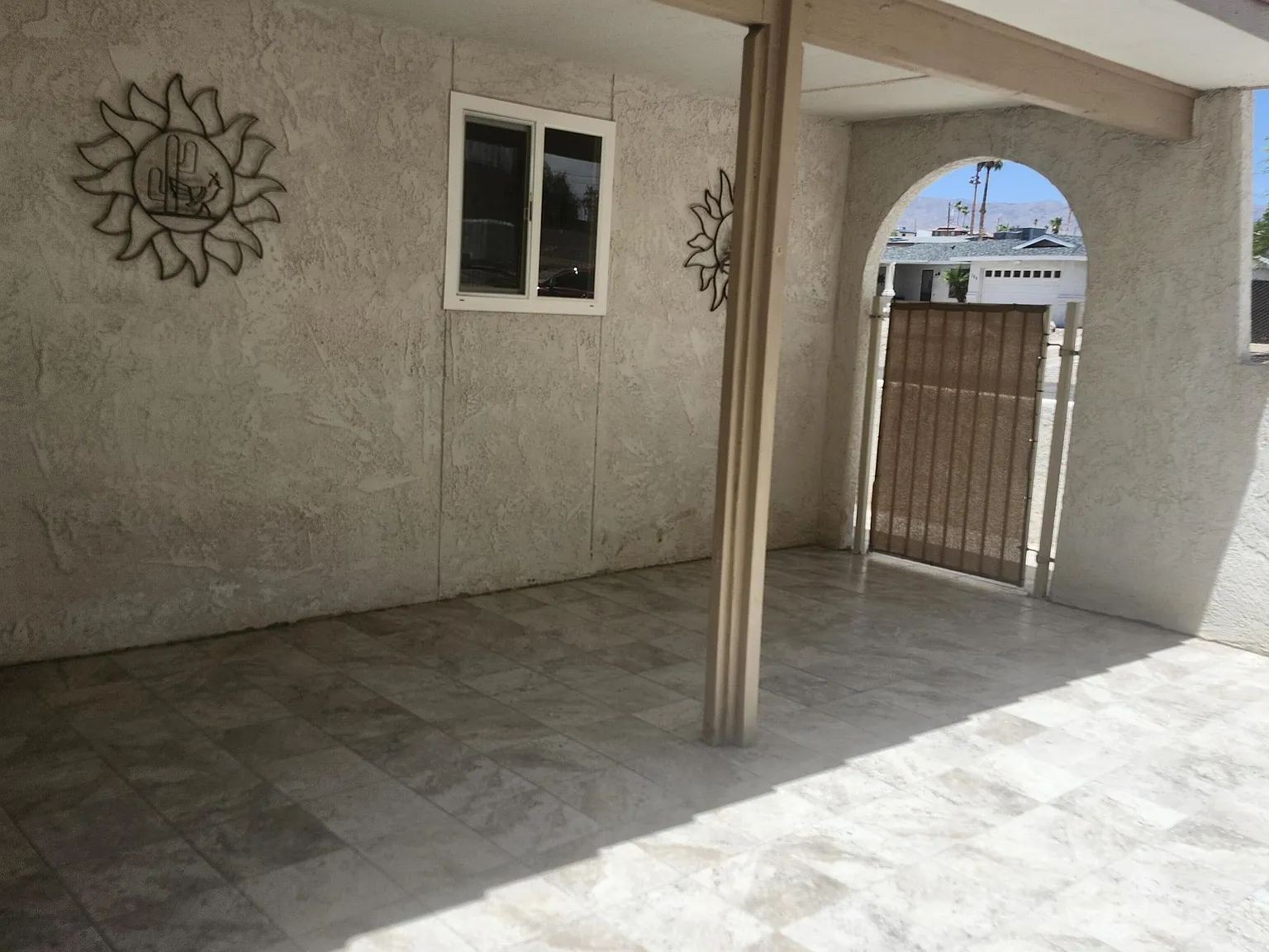 3 bed, 2.0 bath, 1120 sqft, $1,600 — Photo 4
