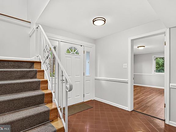 3rd image of 4009 Gibbs St