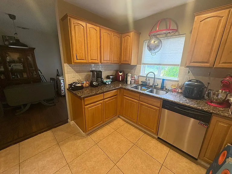 4416 12th Ave — Photo 3