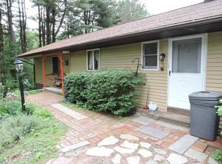 119 Stillmeadow Ln, Stroudsburg, PA 18360