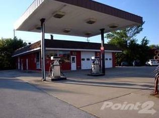 3953 N Main St, Racine, WI 53402