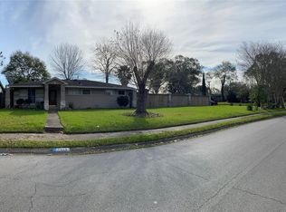7913 Albacore Dr, Houston, TX 77074