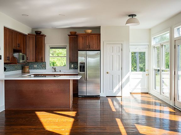 15th image of 2351 Harlan Rd