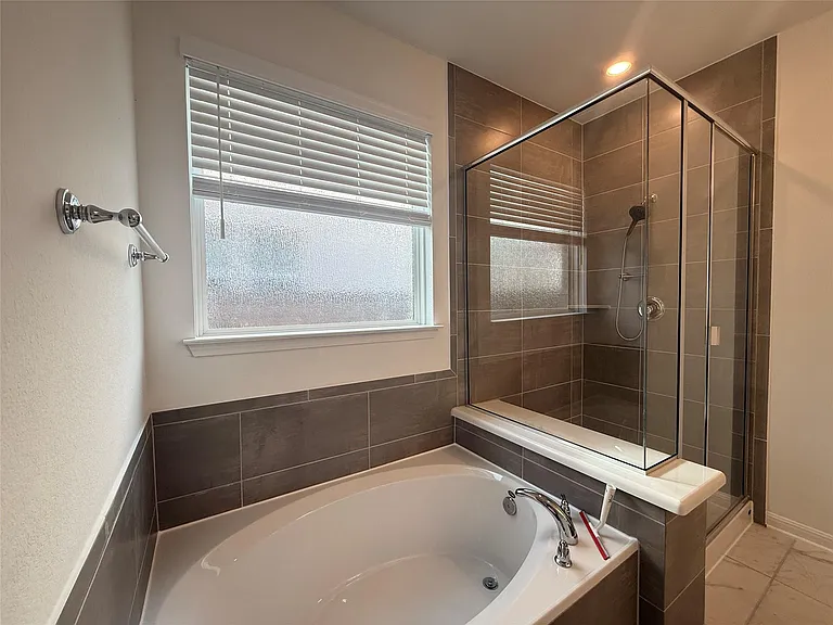 628 Leeward Pass — Photo 16