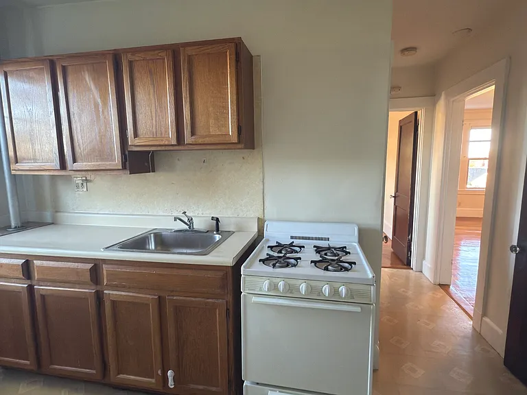 155 Summer St #11R — Photo 14