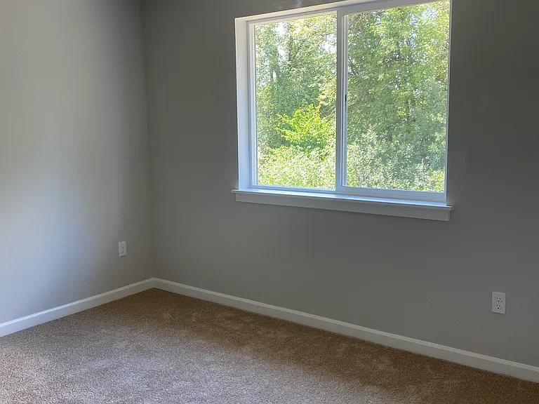 7261 SE Berg Dr — Photo 11