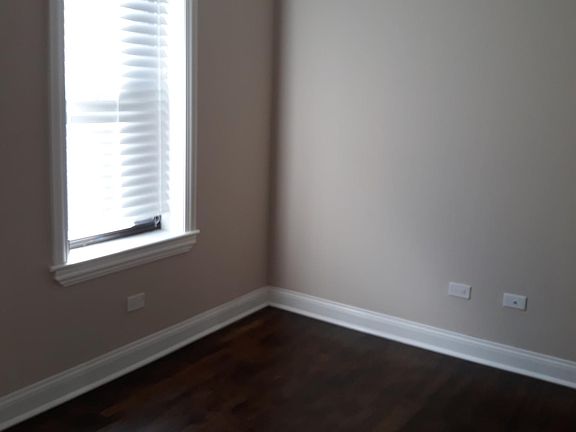 2nd image of 2017 N Hoyne Ave #2F