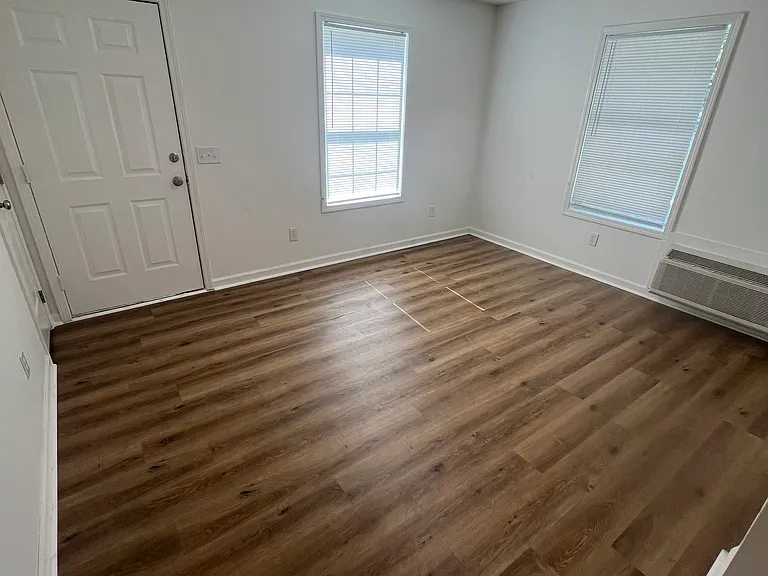 223A Maple Dr #A — Photo 2
