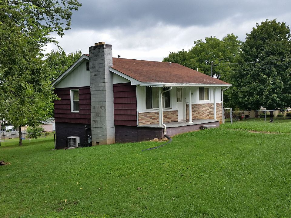 1st image of 503 Glenoaks Dr