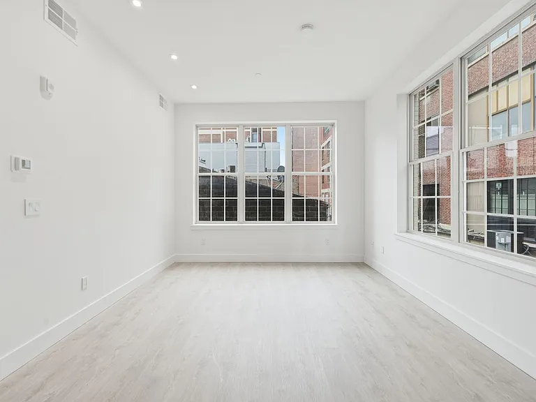 Wood Street Lofts — Photo 62