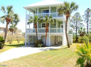 5 Scallop Ct, Saint Helena Island, SC 29920