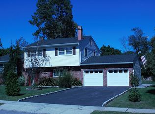 11 Braemar Dr, Wayne, NJ 07470