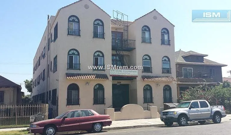 43rd Place Apartments — Photo 10