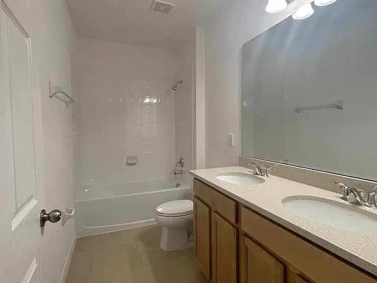 5566 Sabal Dr — Photo 17