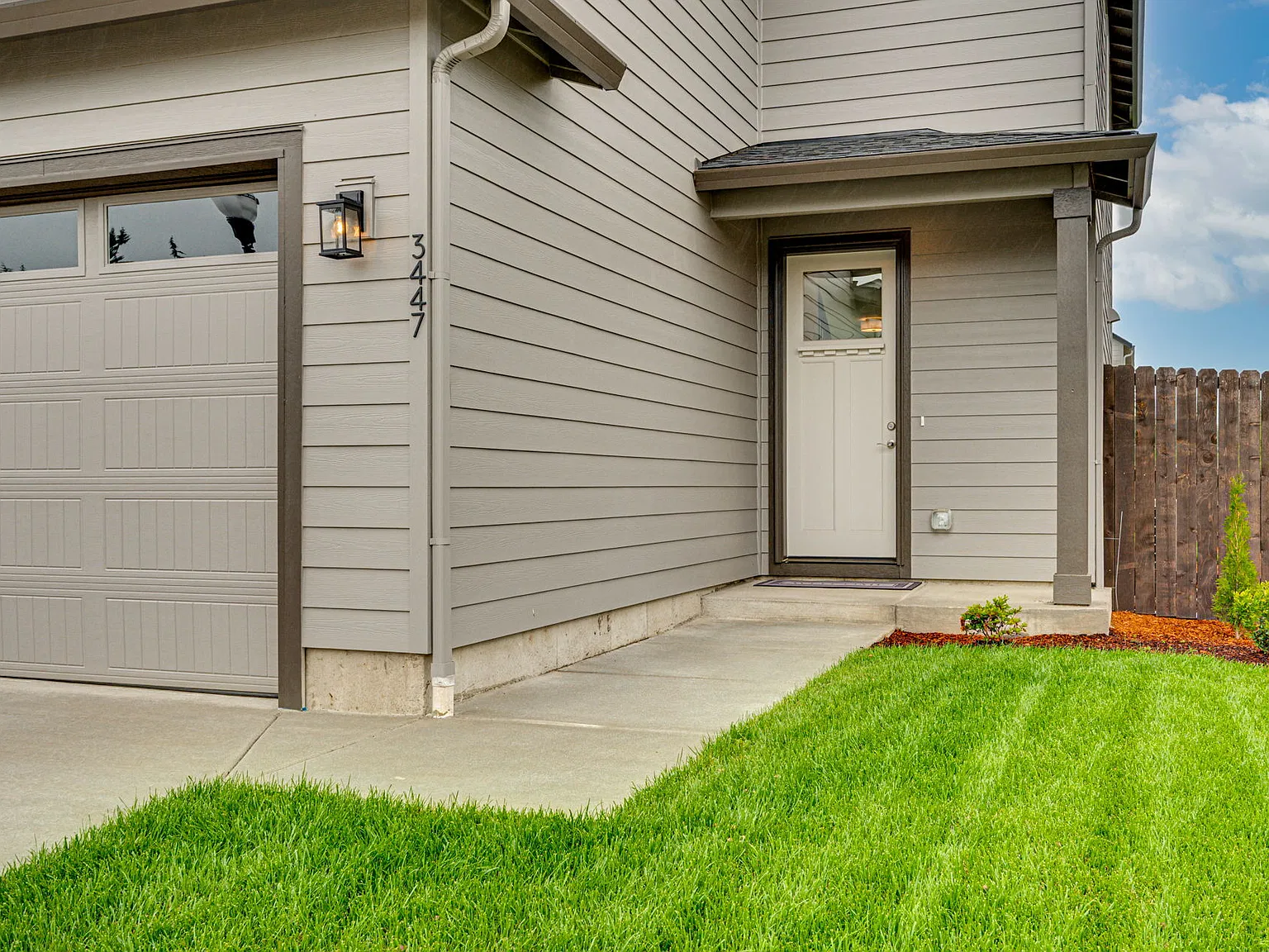 3447 SE 8th Avenue — Photo 3