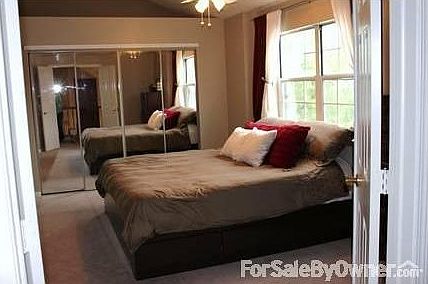 Master bath
						:
						Pottery barn inspired decor. New (2010) sinks, and faucets.