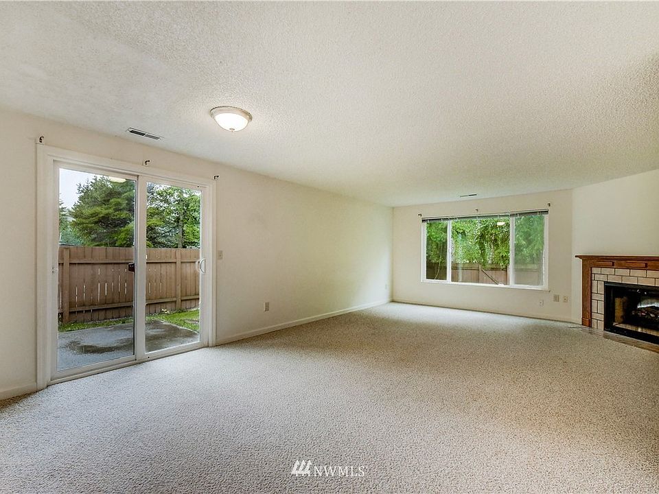 Slider to patio and large yard.