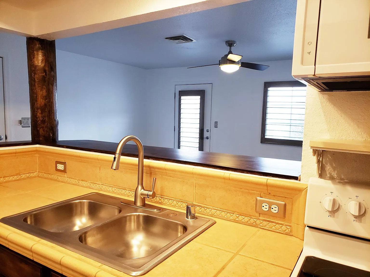 1 bed, 614 sqft, $1,600 — Photo 3