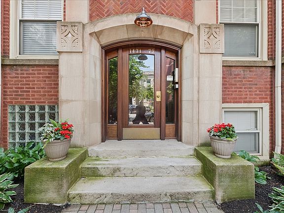 2nd image of 1473 W Foster Ave #3