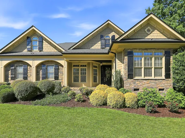 535 Apalachia Lake Dr, Fuquay Varina, NC 27526