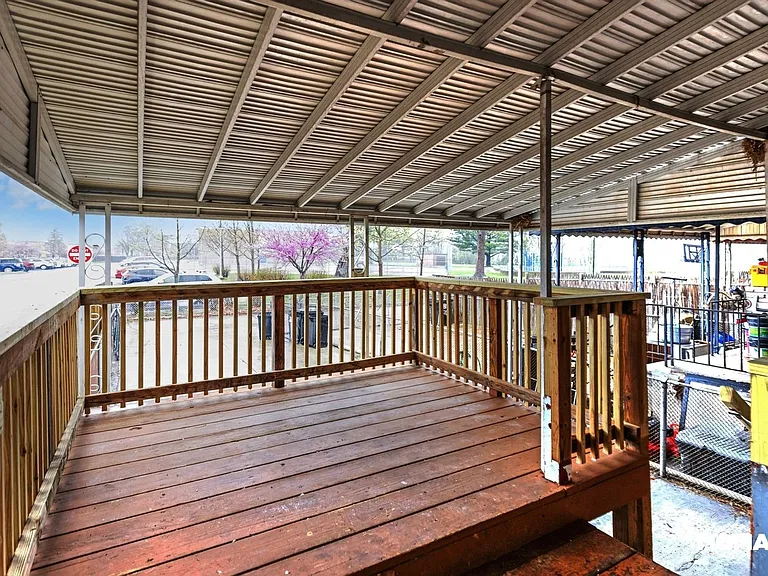 2207 Firethorn Rd — Photo 34